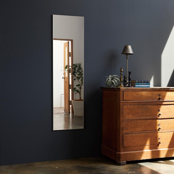 【ベルメゾン】くっきり映る割れない軽量ウォールミラー(アルミフレーム)