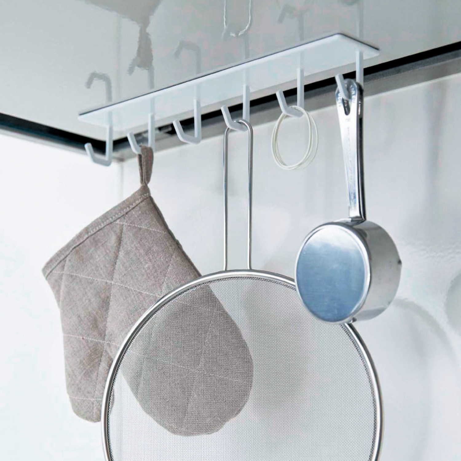 【タワー/tower】マグネットで取り付けられるレンジフードフック