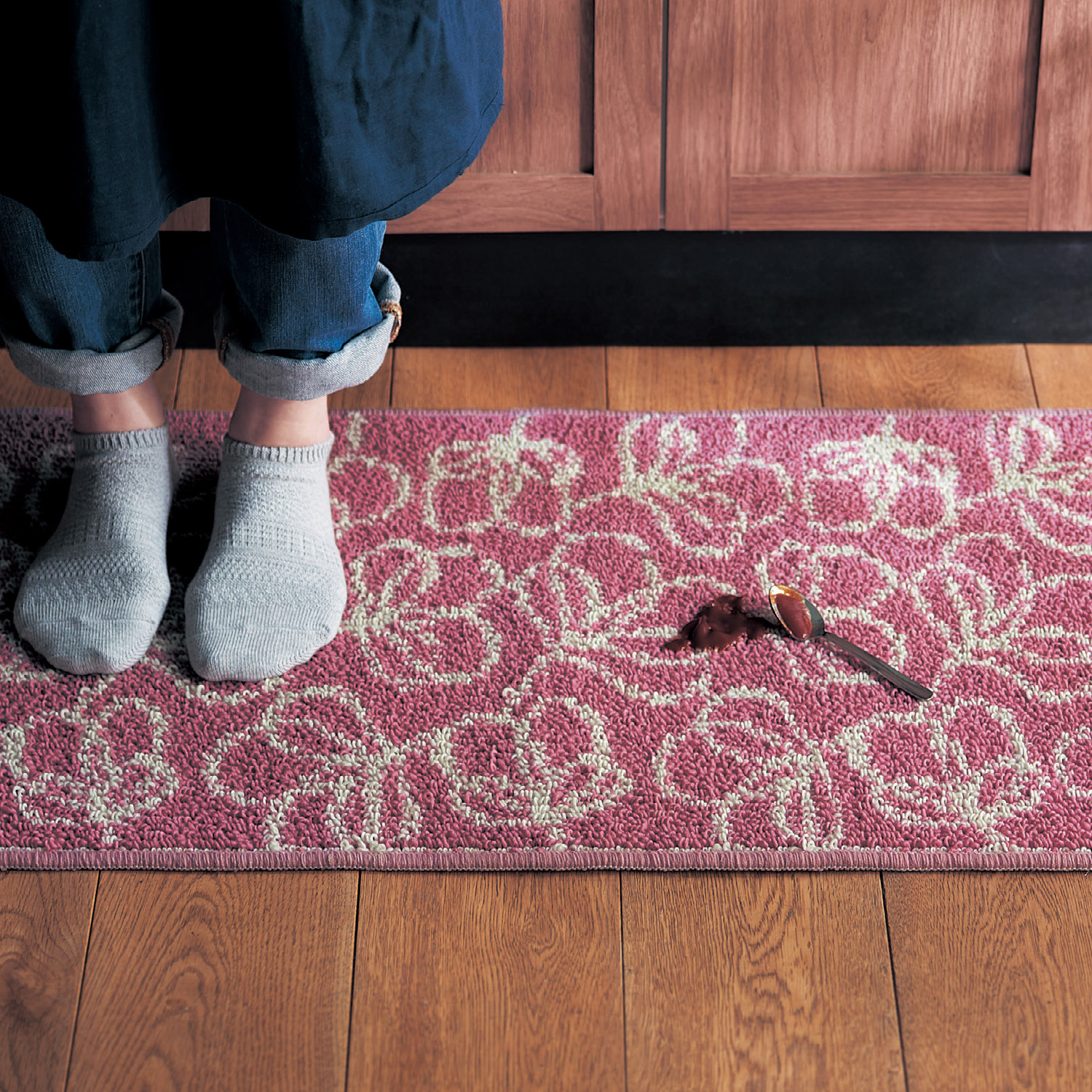 汚れが落ちやすい糸を使ったキッチンマット <約65×120cm>