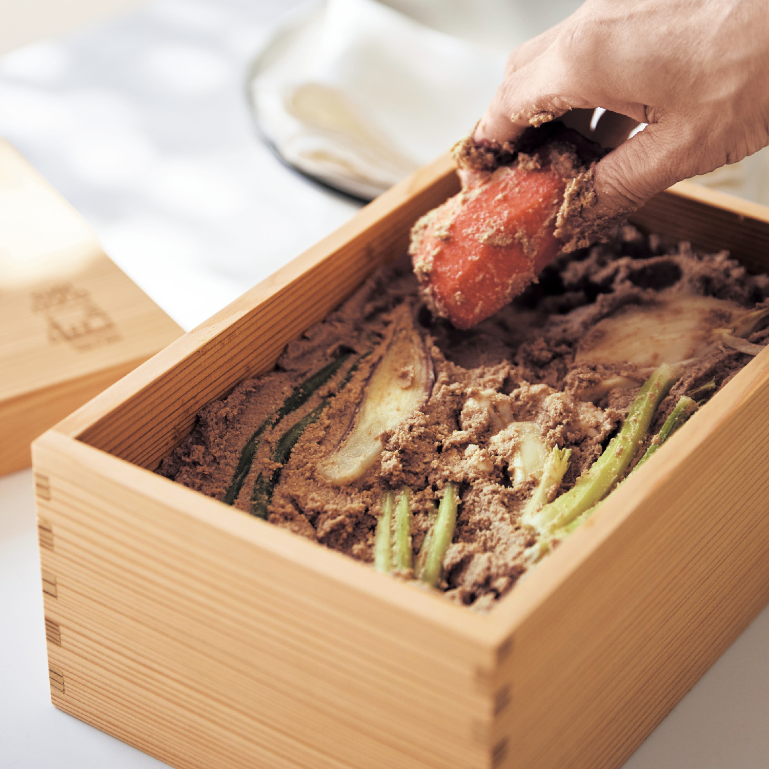 【ベルメゾン】水抜きの手間がいらない。杉製のぬか漬け箱「SUGIDOCO」 【ベルメゾン】水抜きの手間がいらない。杉製のぬか漬け箱「SUGIDOCO」