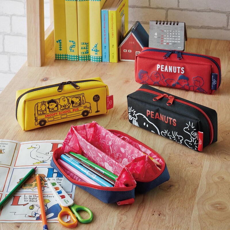 スヌーピー パカッと開いて使いやすいポーチ パコトレー ピーナッツ Peanuts 通販のベルメゾンネット