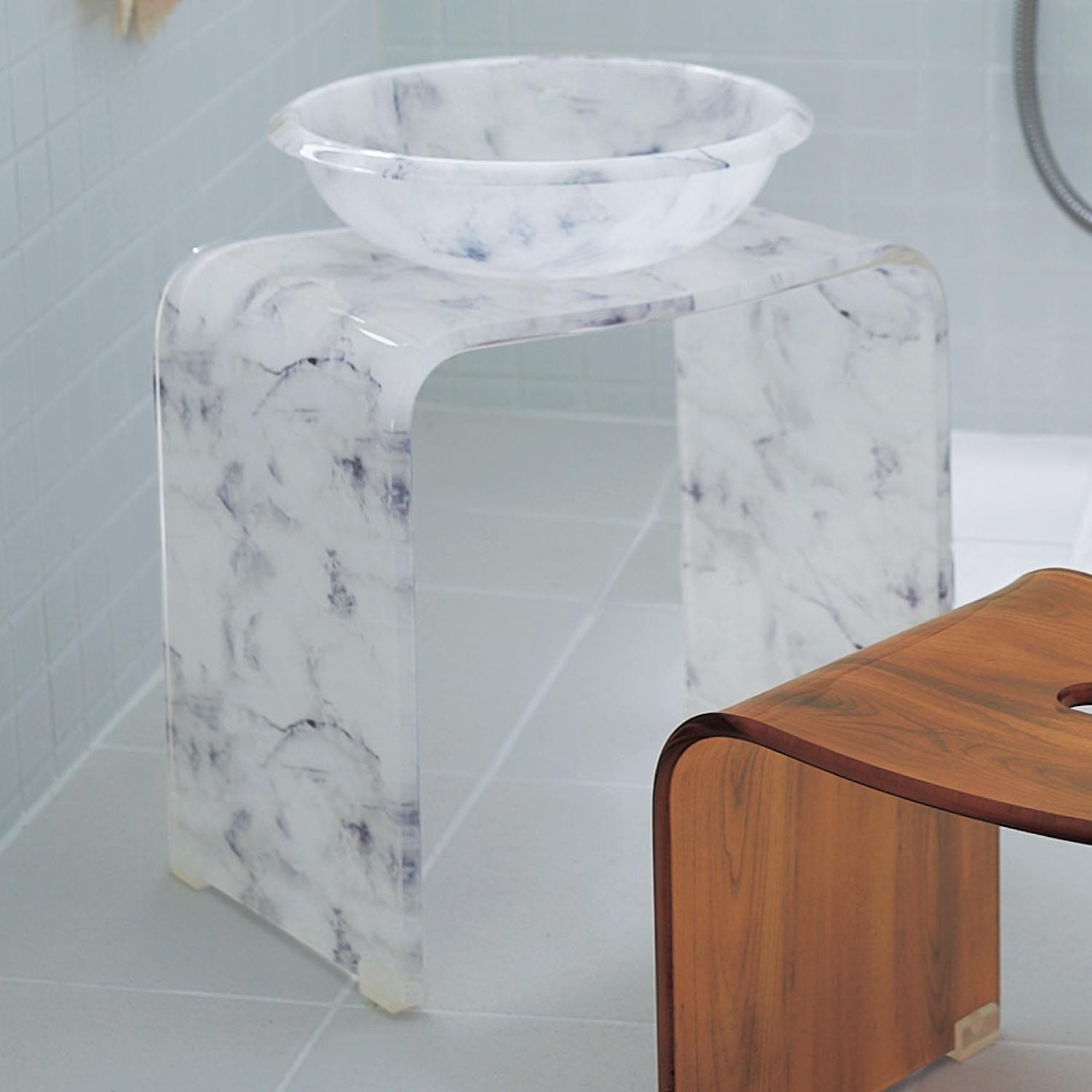 ＜ベルメゾン＞大理石調アクリルバスチェア単品・風呂桶セット画像