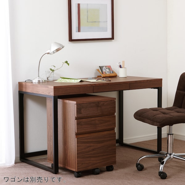 【ベルメゾン】ウォルナット材のパソコンデスク
