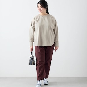 モデル身長168cm／4L・股下70cm
