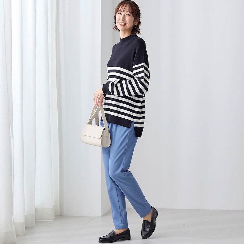 モデル身長169cm／M・股下70cm　※写真は撮影用のため、股下+6cmになります。