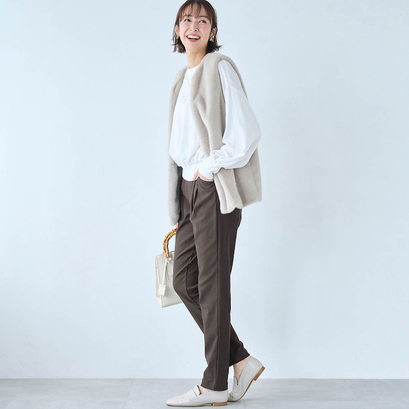 モデル身長169cm／M・股下70cm　※写真は撮影用のため、股下+6cmになります。