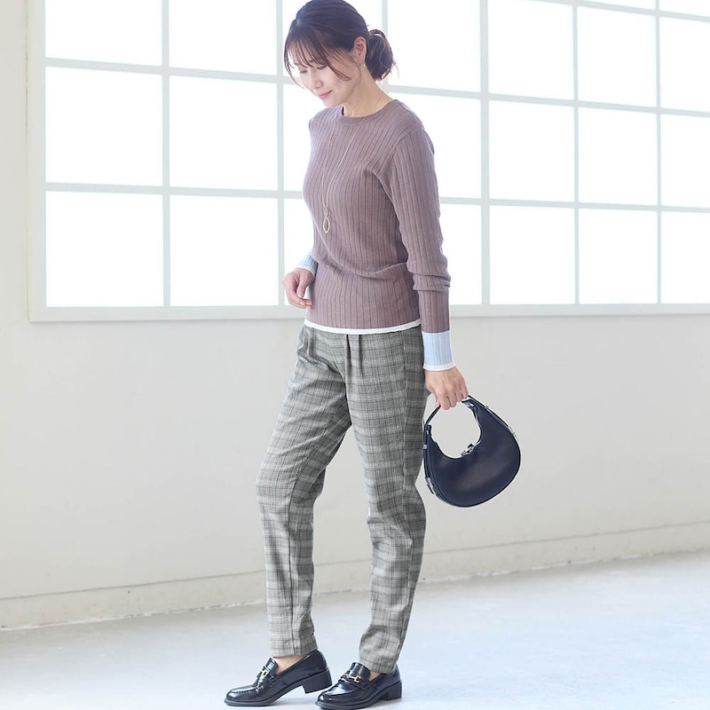 モデル身長168cm／M・股下70cm※写真は撮影用のため股下+6cmになります。