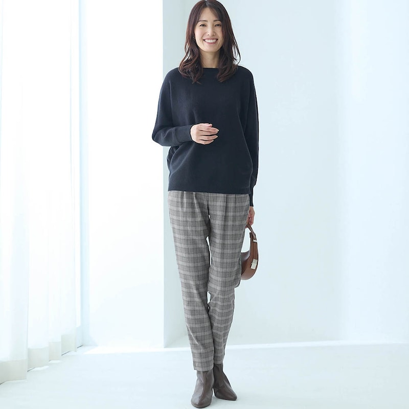 モデル身長173cm／M・股下70cm※写真は撮影用のため股下+6cmになります。