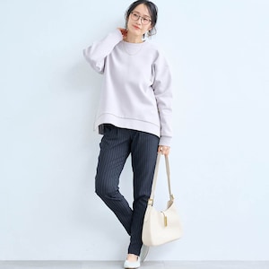 モデル身長168cm／M・股下70cm※写真は撮影用のため股下+6cmになります。