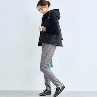 モデル身長168cm／M・股下70cm※写真は撮影用のため股下+6cmになります。