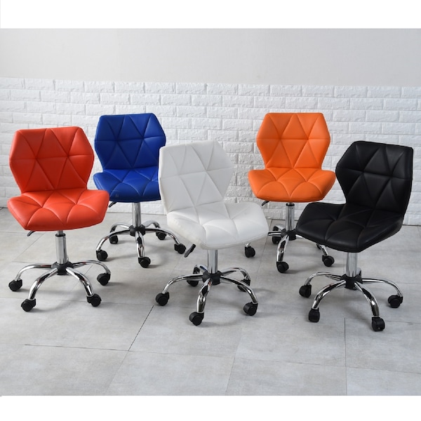 【ベルメゾン】5色から選べる昇降式ワークチェア