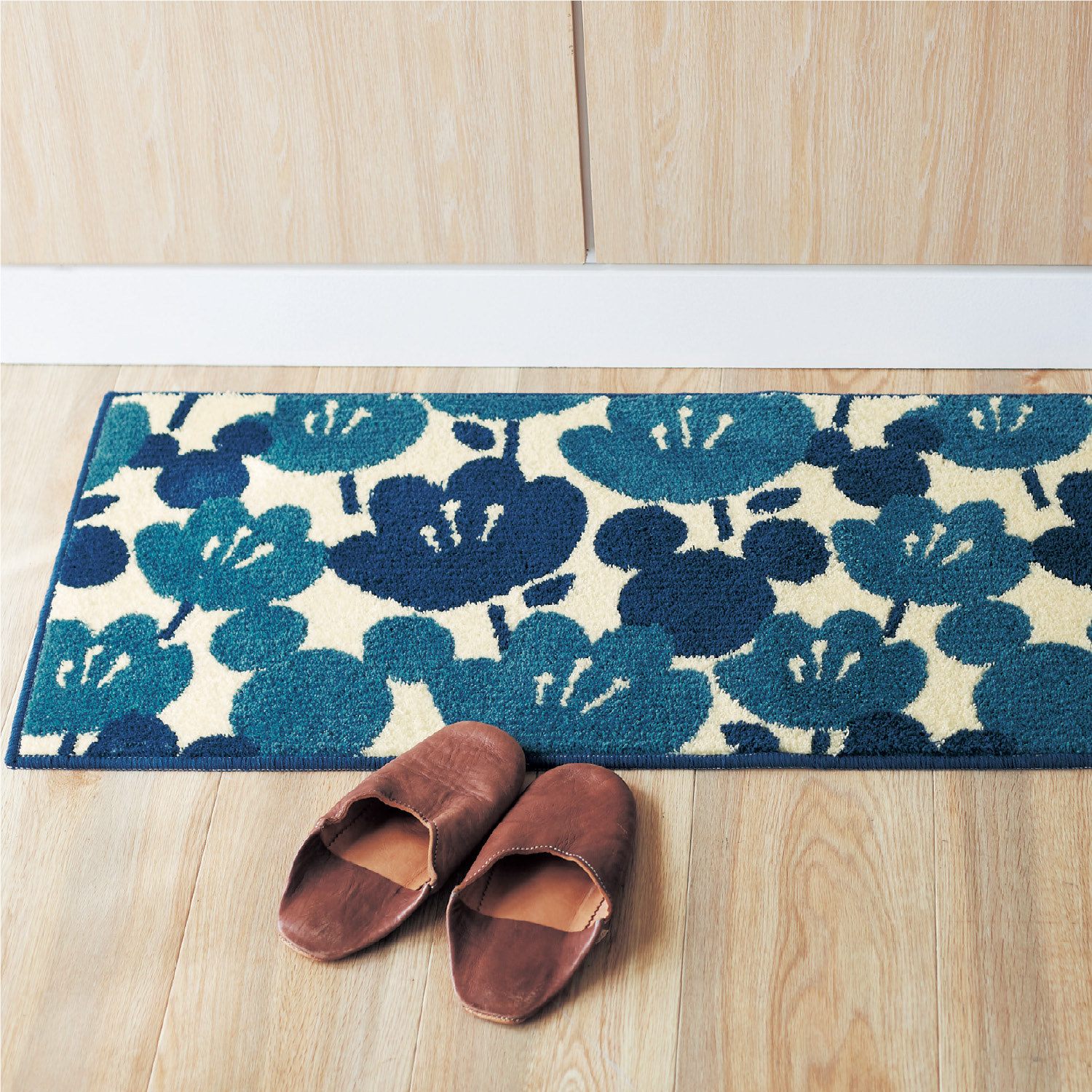 北欧調デザインのキッチンマット ミッキーモチーフ ディズニー Disney 通販のベルメゾンネット 北欧調デザインのキッチンマット ミッキーモチーフ ディズニー Disney 通販のベルメゾンネット