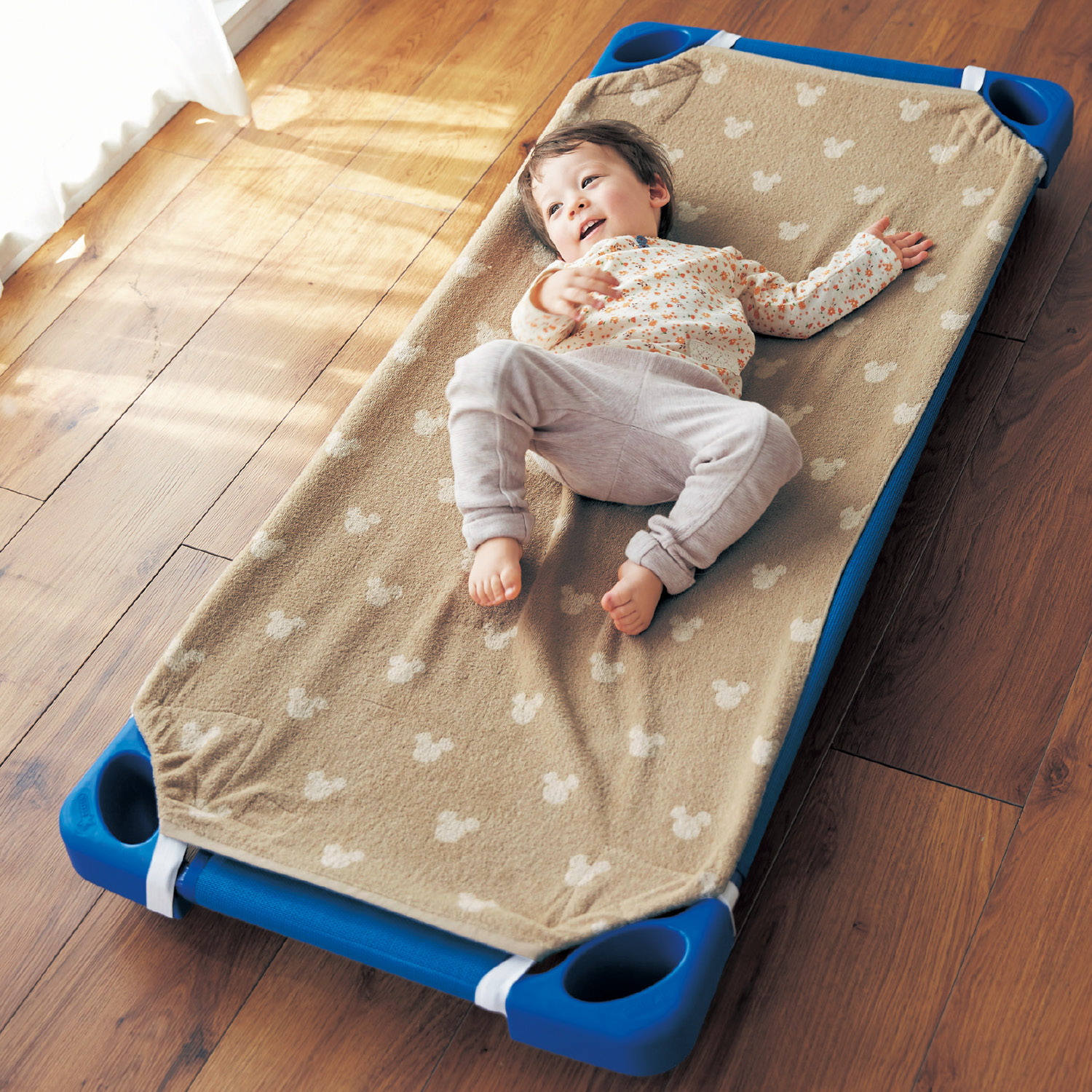 【ディズニー/Disney】コットカバーにもなる敷きバスタオル2枚セット「ミッキーモチーフ」