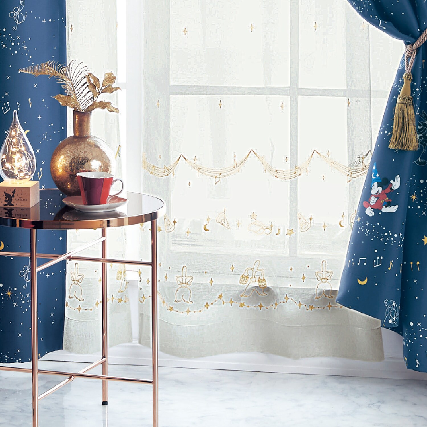 金糸刺繍のボイルカーテン「ミッキーマウス」