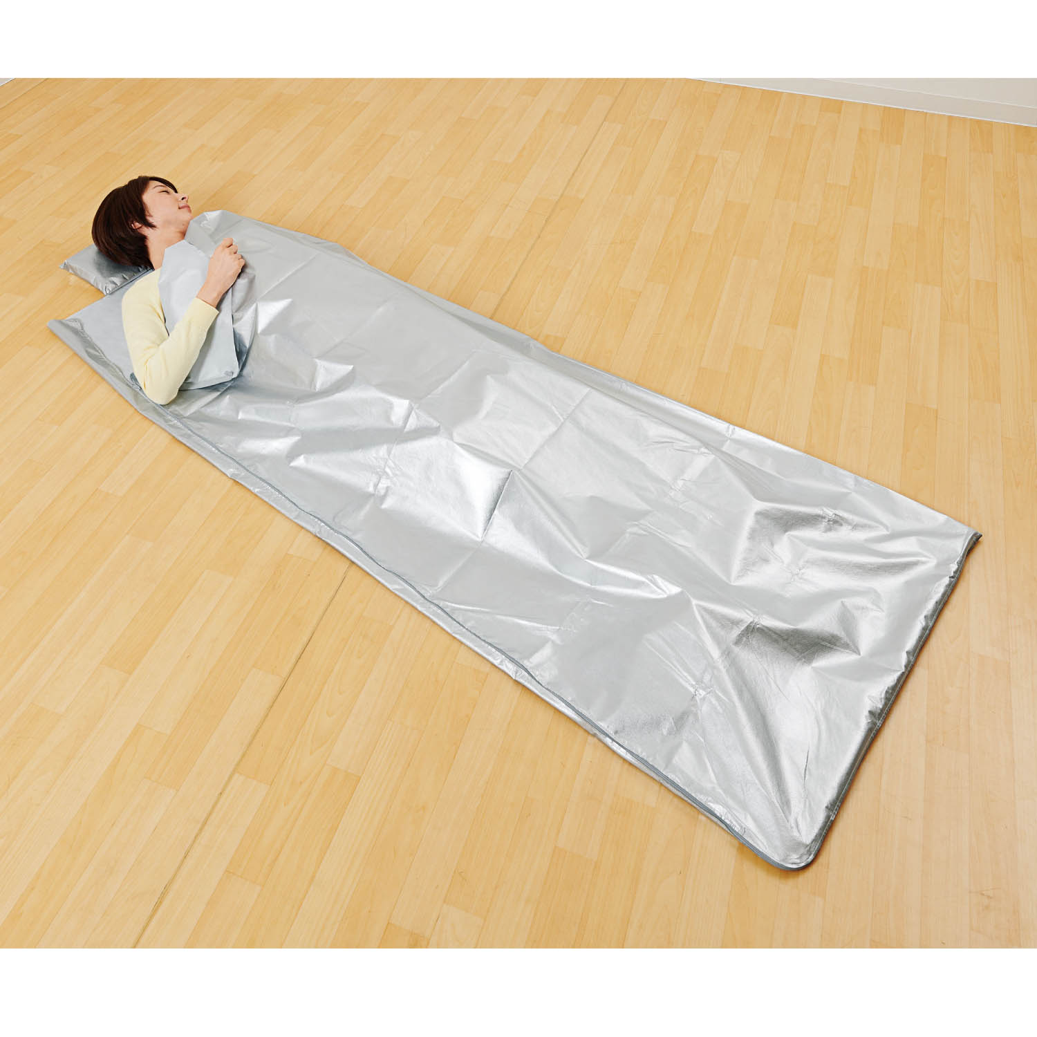 【ベルメゾン】【防災】コンパクトアルミ寝袋 【寝袋・ブランケット・シートの3WAY】