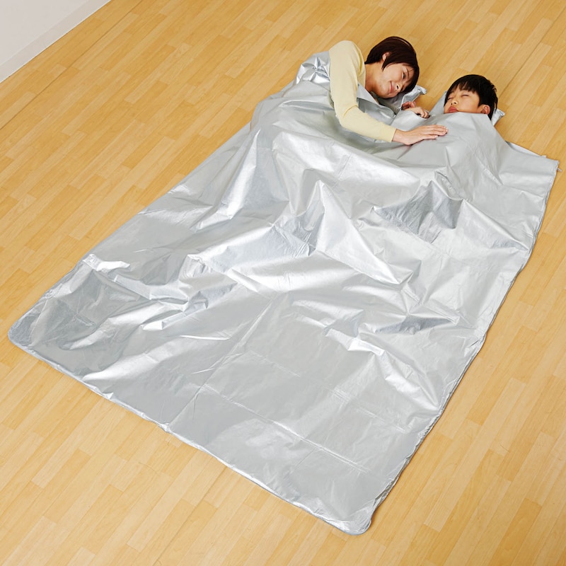 本体を２枚つなげればワイドサイズにも