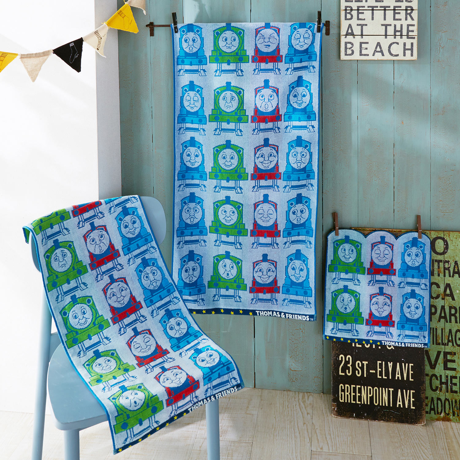 スカラップデザインの綿素材を使ったジャカードタオル きかんしゃトーマス きかんしゃトーマス 通販のベルメゾンネット スカラップデザインの綿素材を使ったジャカードタオル きかんしゃトーマス きかんしゃトーマス 通販のベルメゾンネット