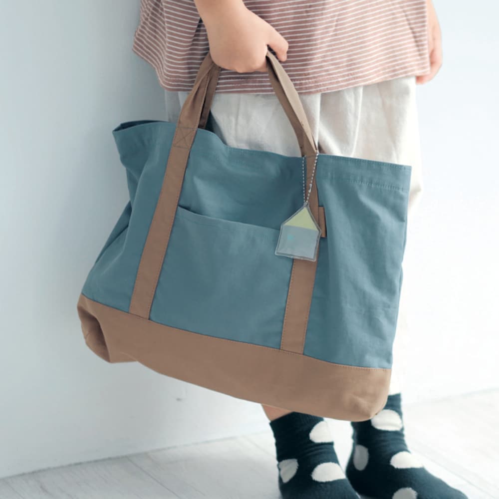 スモーキーブルー