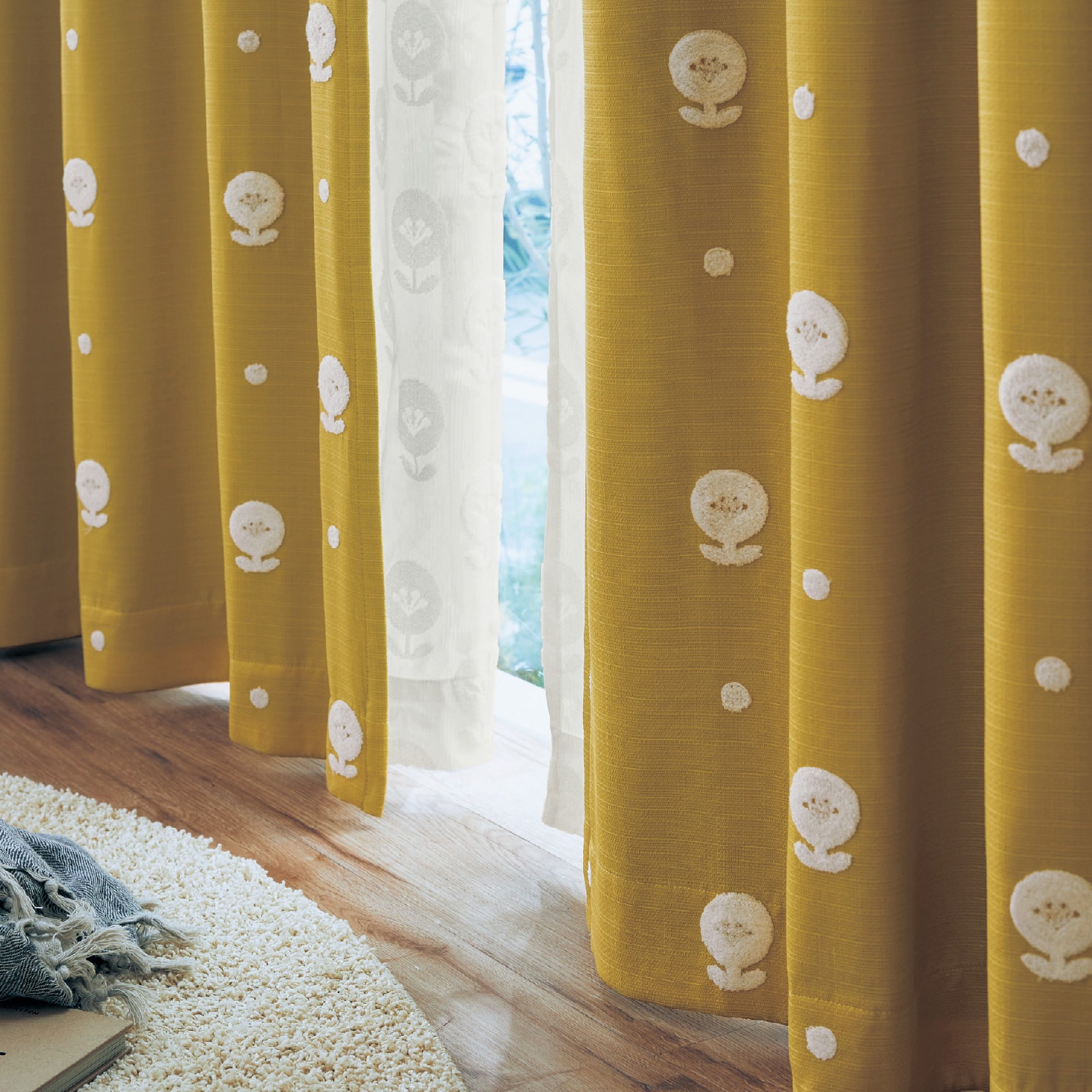 シンプル北欧調デザインの裏地付きぽこぽこ刺繍の遮光カーテン ＜約100