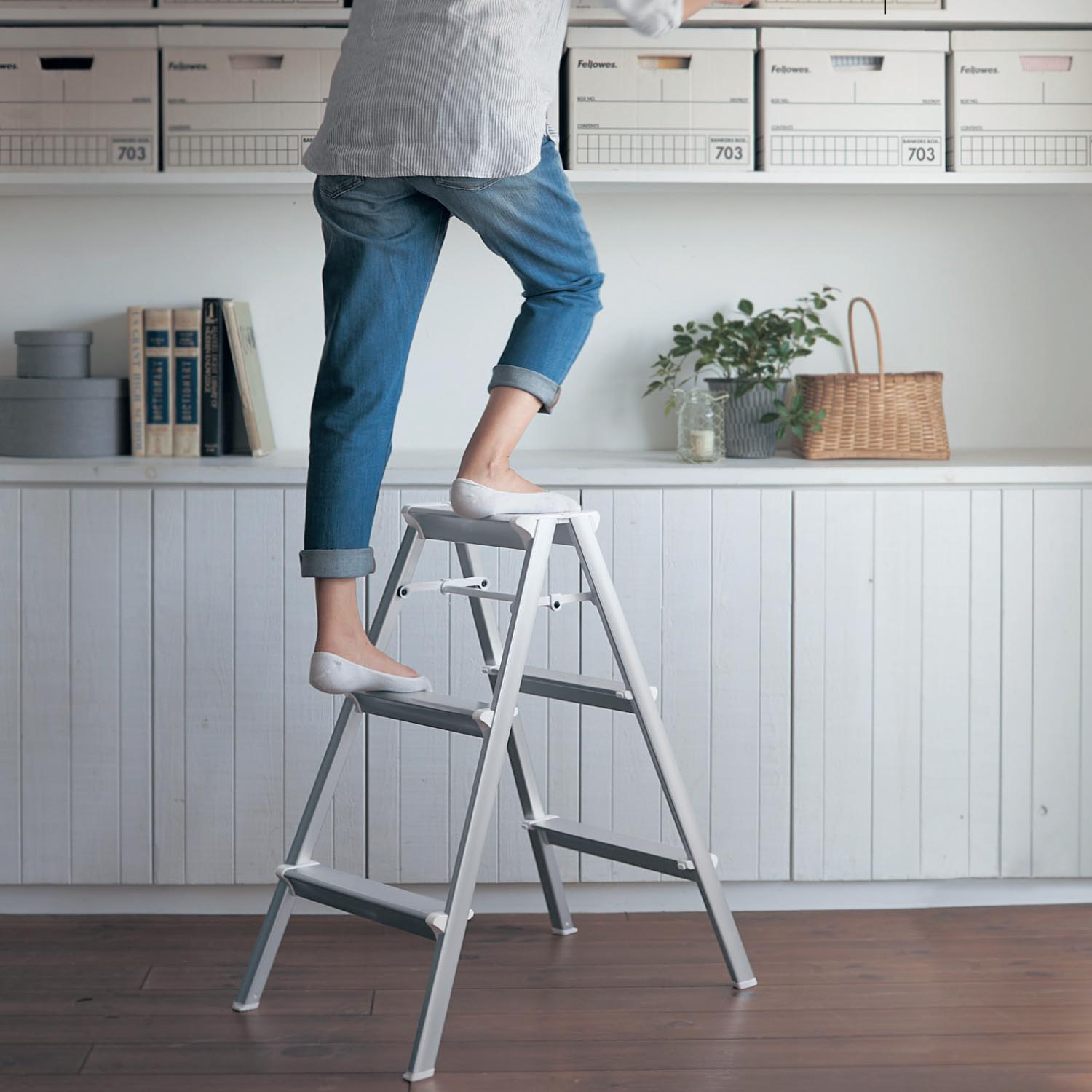 【ベルメゾン】撮影でも使われるプロ仕様のステップスツール「スキットステップ」 【ベルメゾン】撮影でも使われるプロ仕様のステップスツール「スキットステップ」