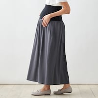 モデル身長160cm・マタニティMサイズ着用