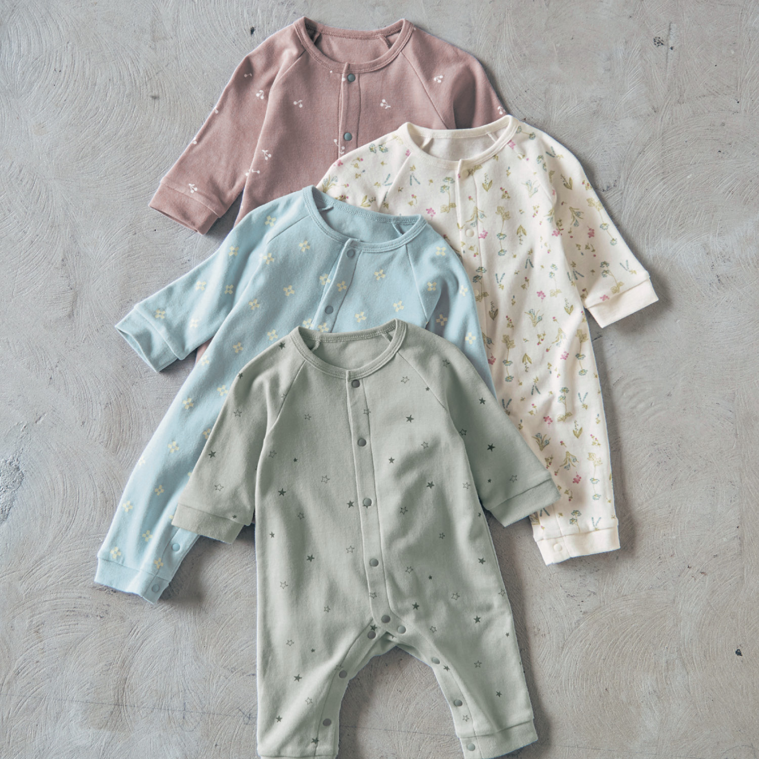 ニュアンスカラーがお洒落な総柄前開きカエルロンパース ベビー服 男の子 女の子 の通販 ベルメゾン 通販のベルメゾンネット ニュアンスカラーがお洒落な総柄前開きカエルロンパース ベビー服 男の子 女の子 の通販 ベルメゾン 通販のベルメゾンネット