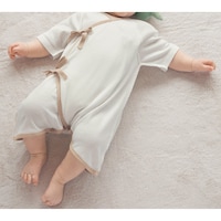 ベージュ／モデル身長64cm・60サイズ着用・体重6.7kkg