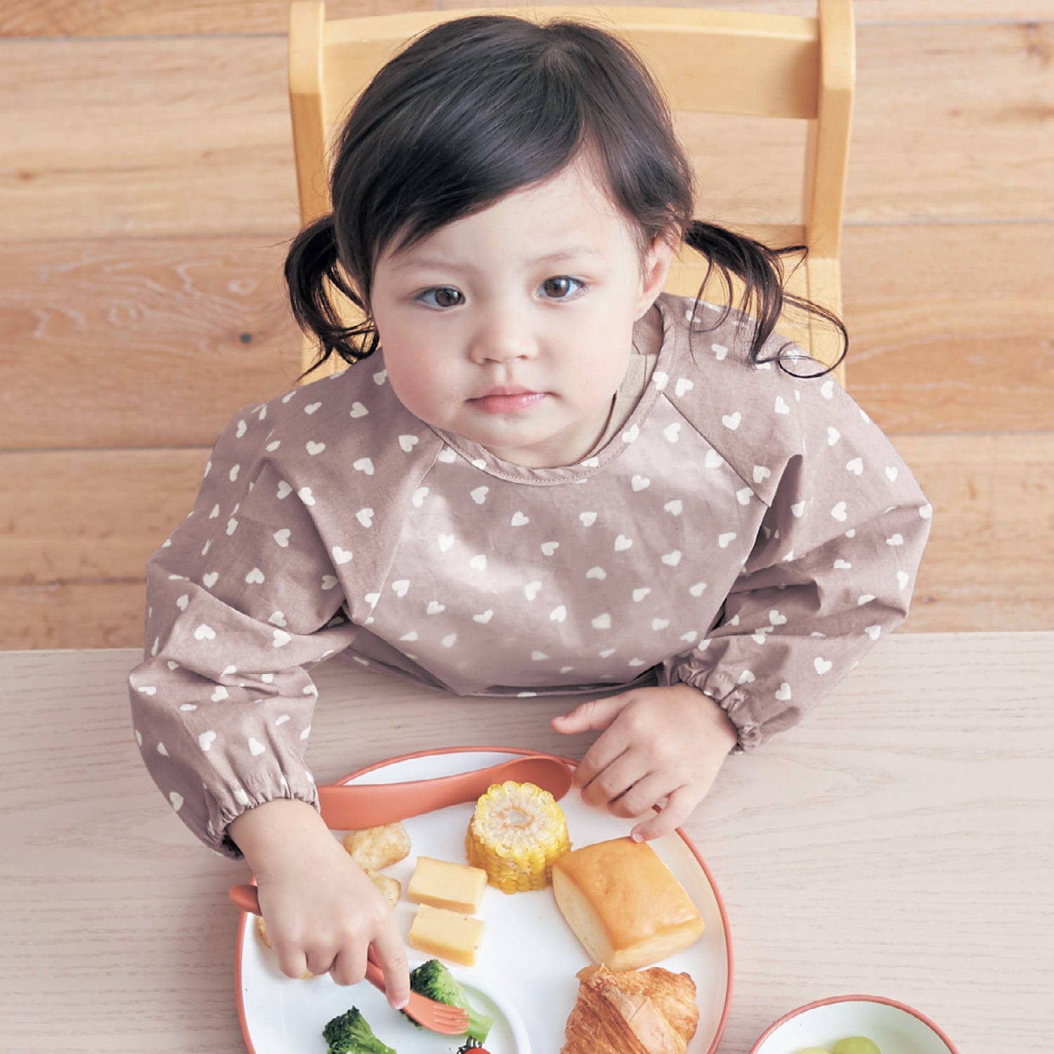 お食事エプロン（袖あり）（子供用食事関連グッズ）｜通販のベルメゾン