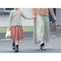 左)モデル身長115cm・110サイズ着用