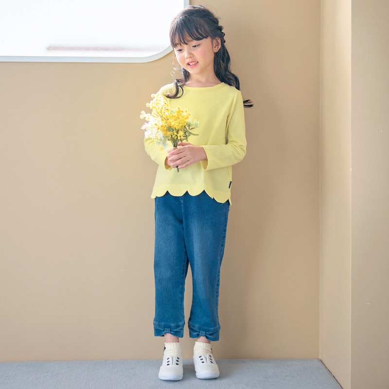 ペールイエロー／モデル身長114.5cm・サイズ110