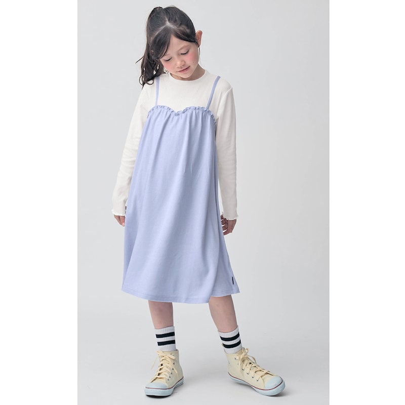 ペールブルー／モデル身長128.5cm・サイズ130