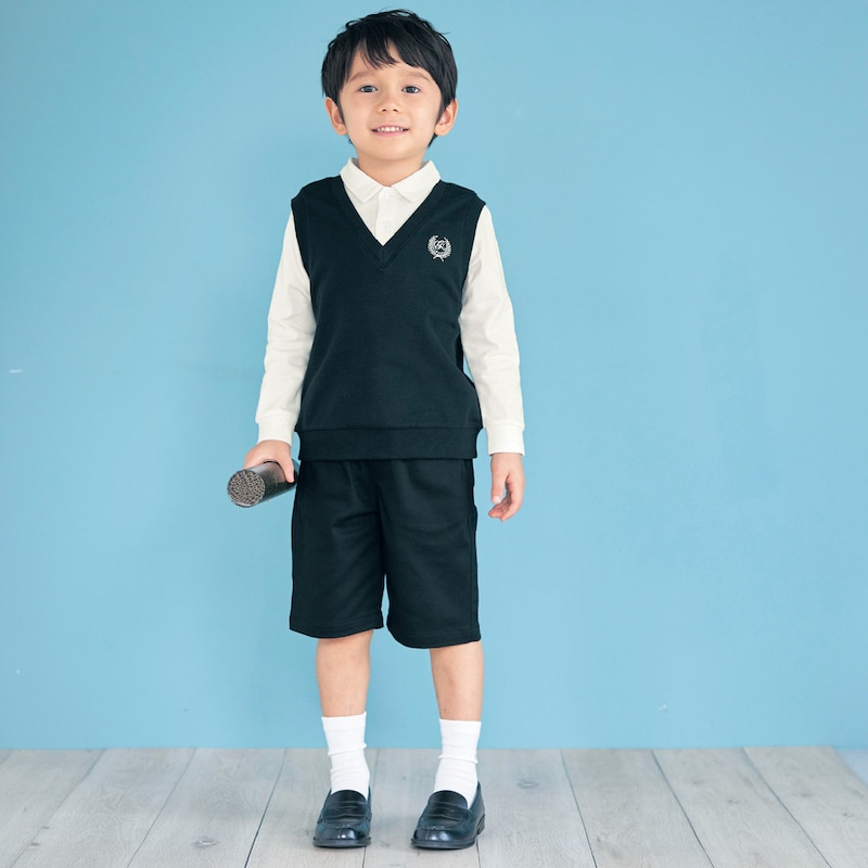 ブラック／モデル身長111.5cm・サイズ110