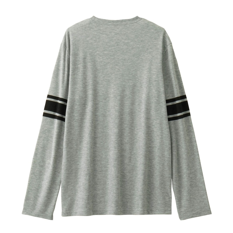 バックスタイル（トップス）