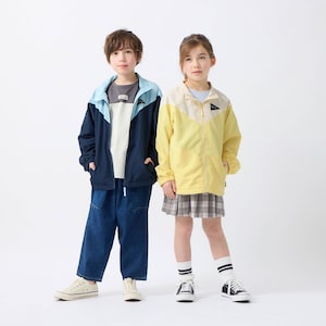 左)サックス×ネイビー／126cm・130サイズ、右)アイボリー×イエロー／126cm・130サイズ