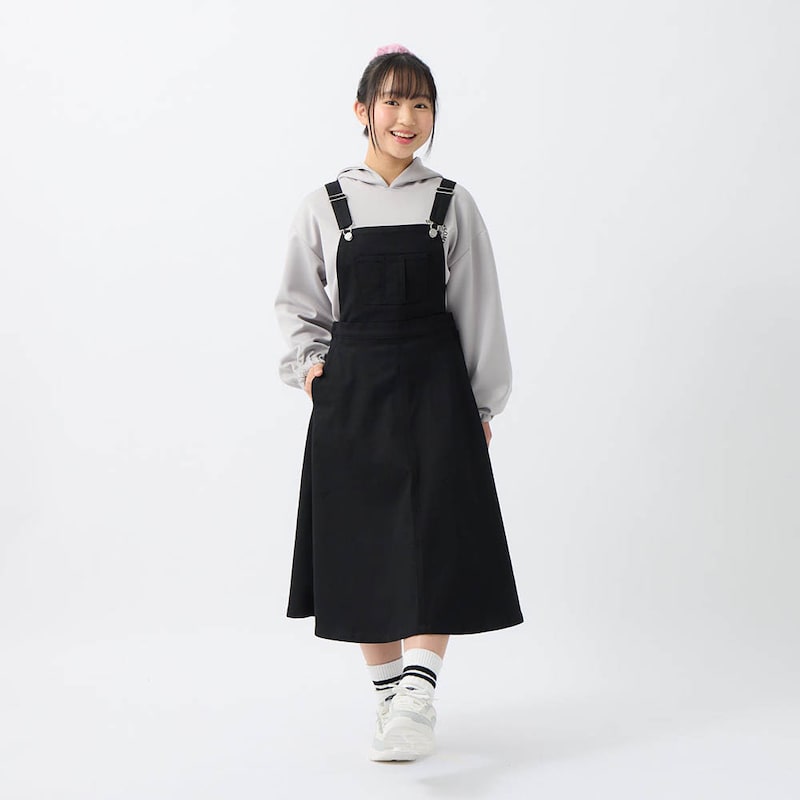 ブラック／モデル身長147.5cm・J-XS(145～155)サイズ着用