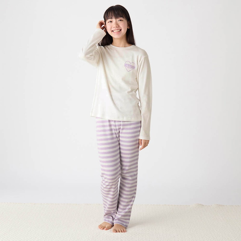オフホワイト×ラベンダー系ボーダー／モデル身長151.5cm・150サイズ着用