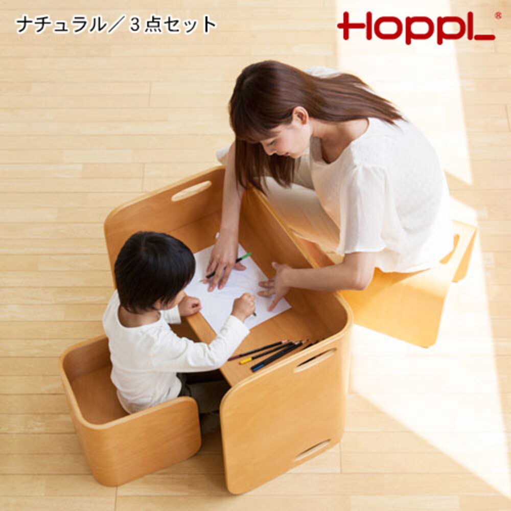 ―デザイン・仕様―・角を落とした丸みを帯びたデザインは、お子様にも安心・一見シンプルに見えるデザインの中に、 優れた機能を満載したデスク & チェア2脚のセット・名前の通り様々な方向に転がして