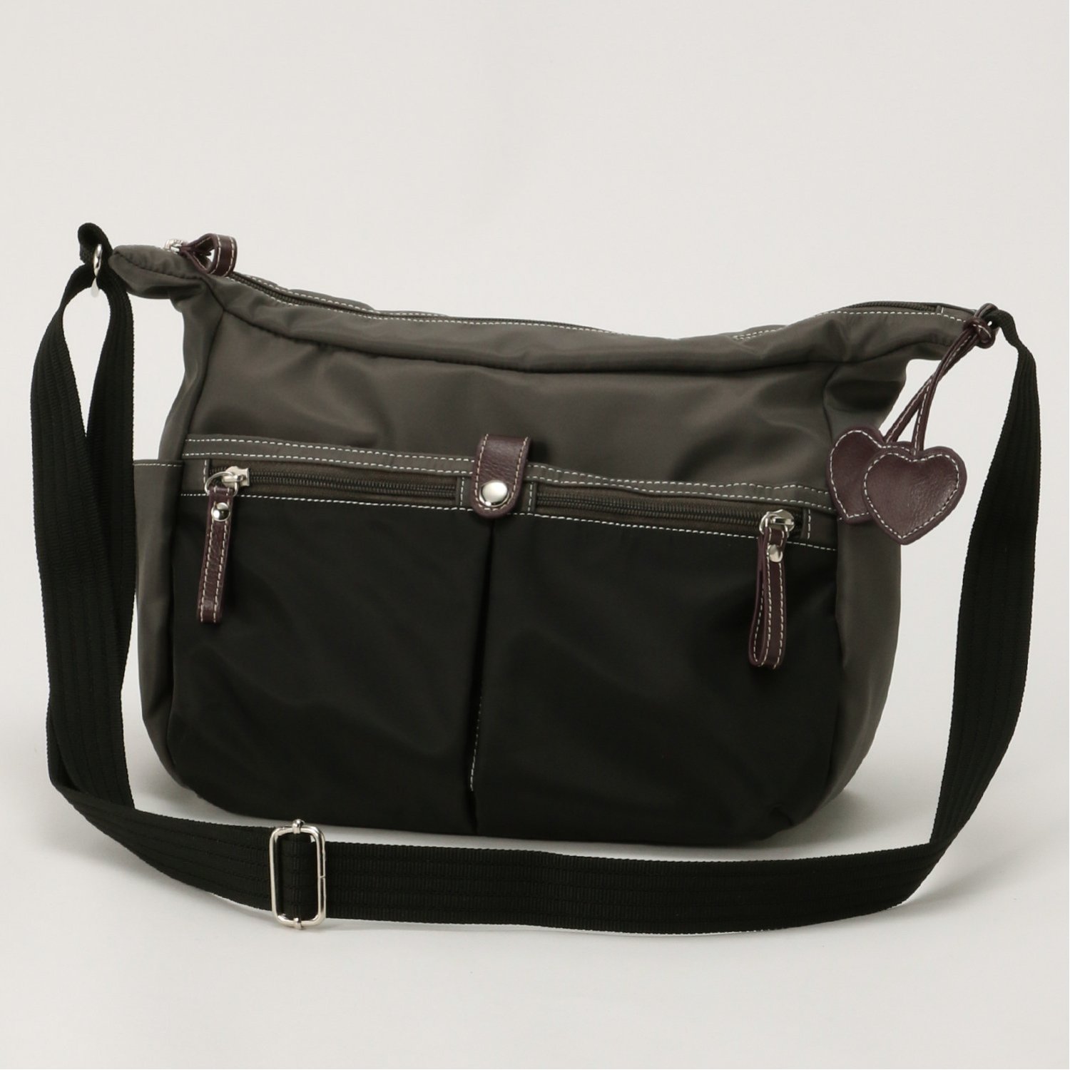 【サクシフラージュ/saxifrage】軽量ナイロンショルダーバッグ(はっ水加工・A4対応)