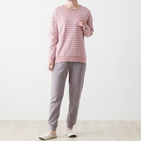 モデル身長168cm／M　※写真は撮影用のため股下+4cmになります。