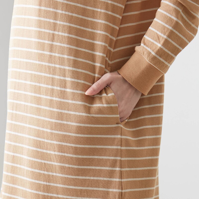 便利なポケット付き