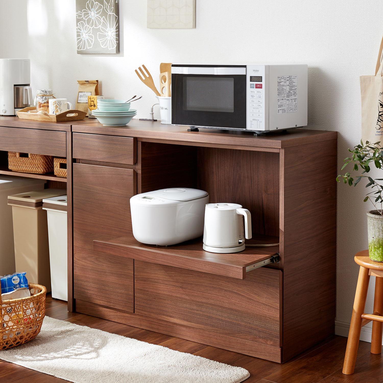 【大雪木工】[日本製]ウォルナット材の木目が美しいキッチンカウンター