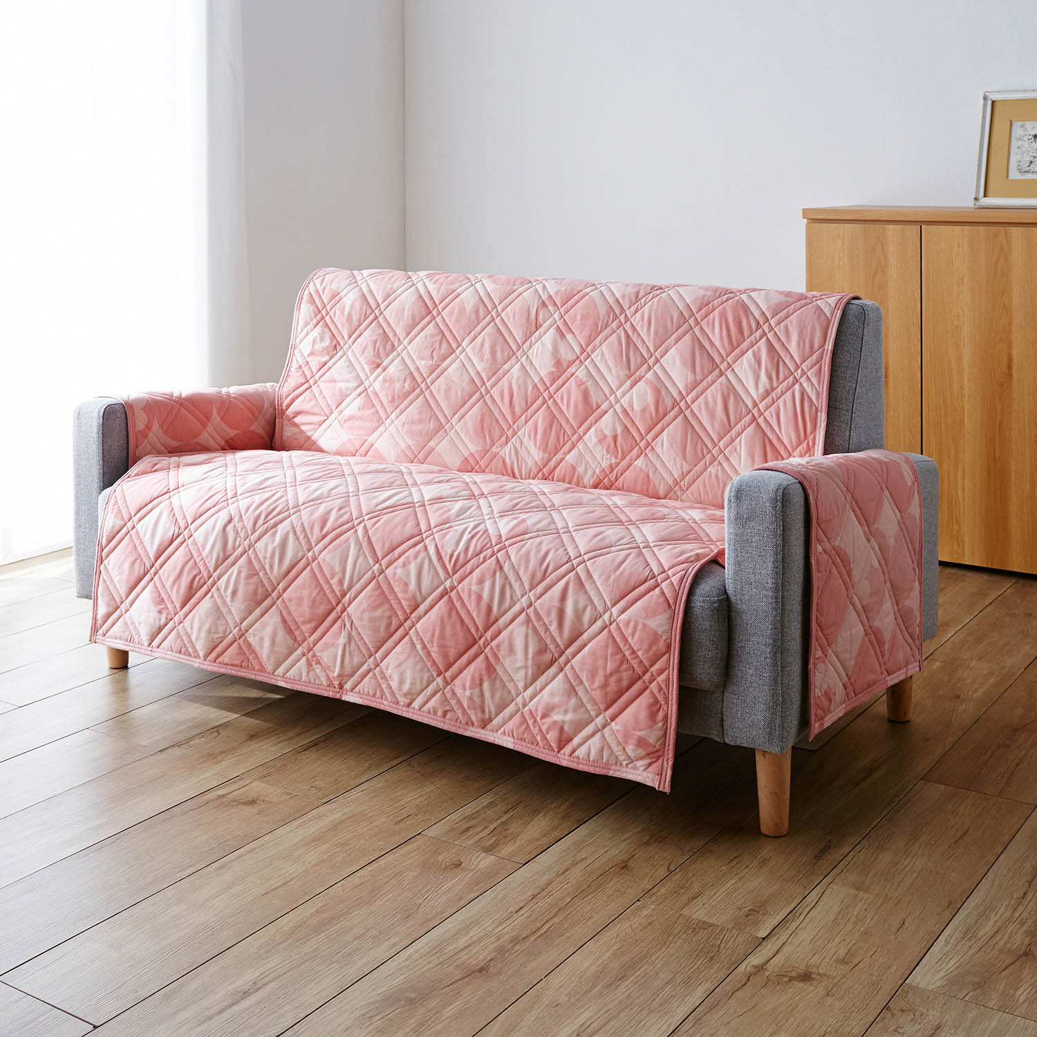 【ディズニー/Disney】綿素材を使った撥水肘掛け付きソファーカバー「ミッキーモチーフ」