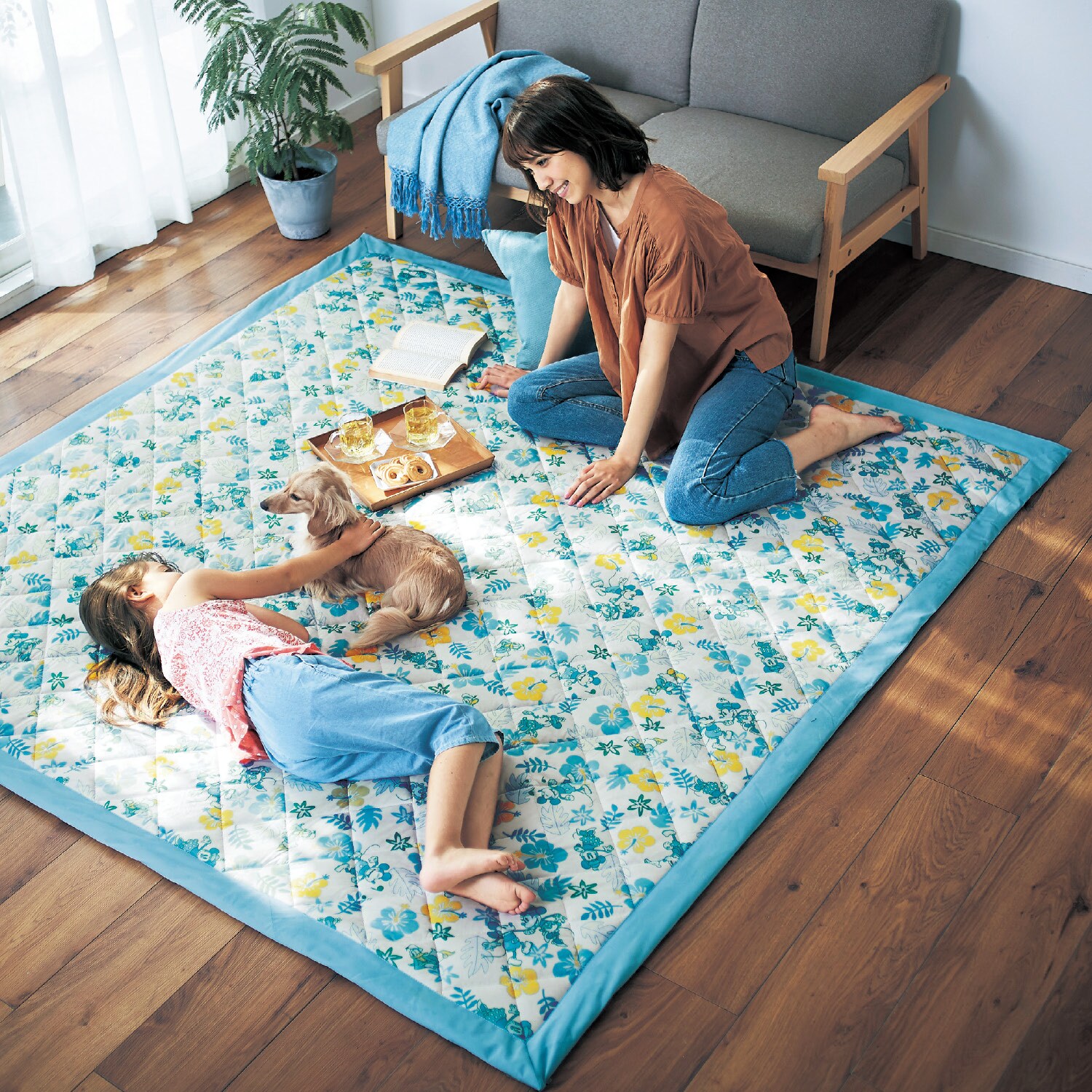 ナイロン ディズニー 接触冷感の洗えるひんやりキルトラグ ミッキー フレンズ 約190 240 ベルメゾン Paypayモール店 通販 Paypayモール サイズ ス