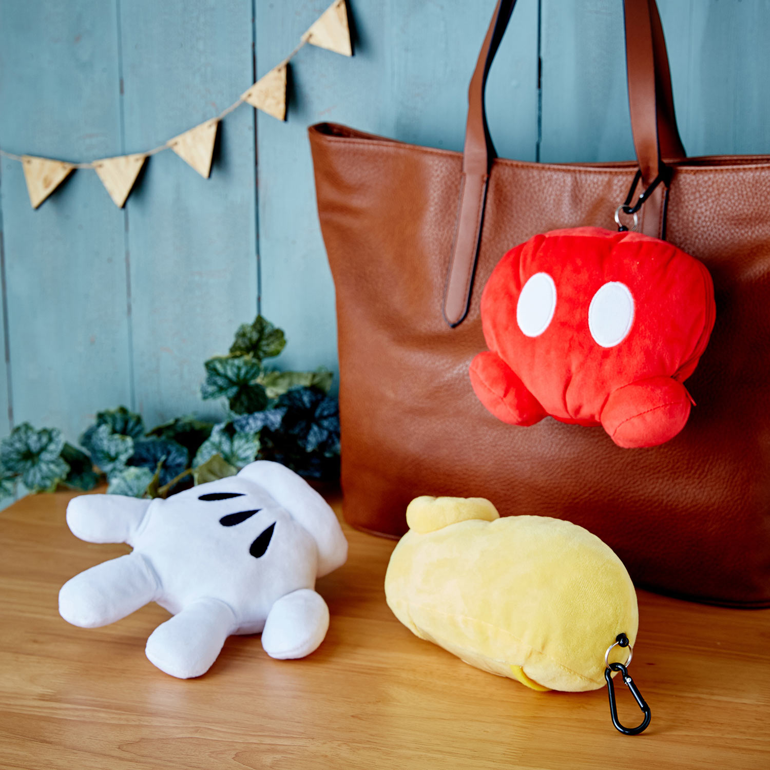 伸縮式リール付きパスケース ミッキーマウス ディズニー Disney 通販のベルメゾンネット 伸縮式リール付きパスケース ミッキーマウス ディズニー Disney 通販のベルメゾンネット