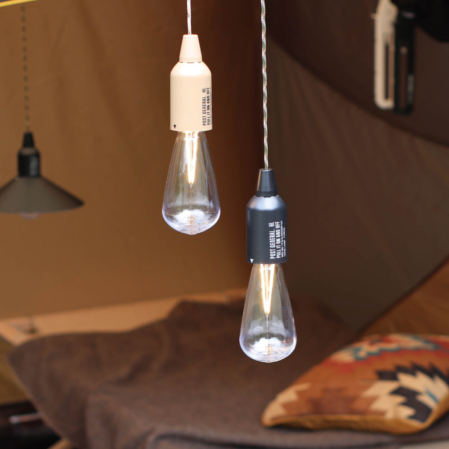 【ベルメゾン】吊るせる電球型LEDライト 【単四乾電池使用】