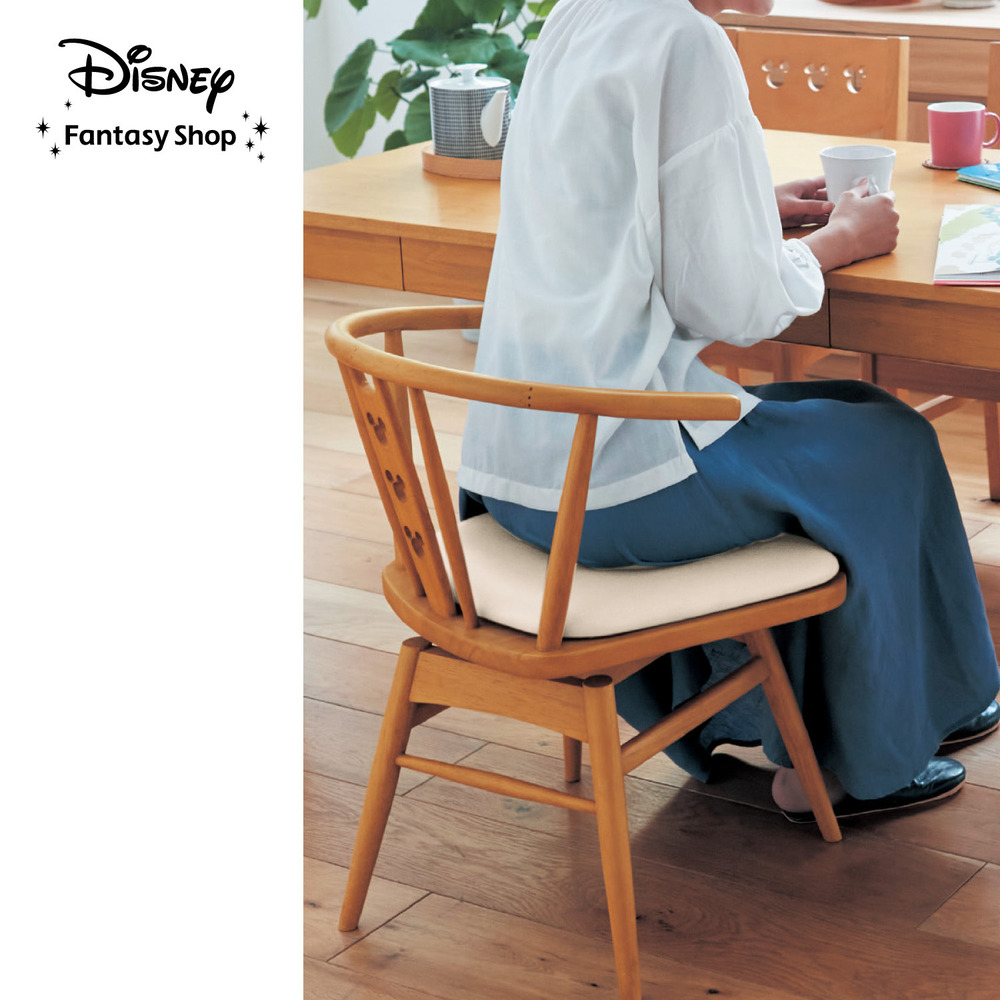 【ディズニー/Disney】引かずに座れる。回転式座面のアームチェア「ミッキーモチーフ」 【ディズニー/Disney】引かずに座れる。回転式座面のアームチェア「ミッキーモチーフ」