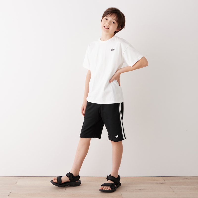 ブラック／モデル身長152cm・150サイズ着用