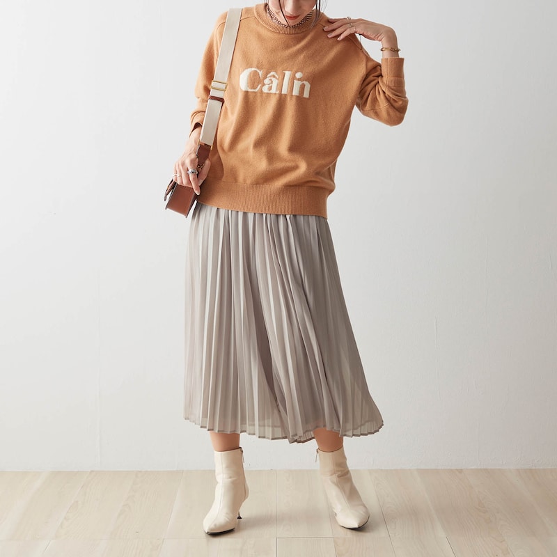 スタッフ身長168cm／L・総丈85cm