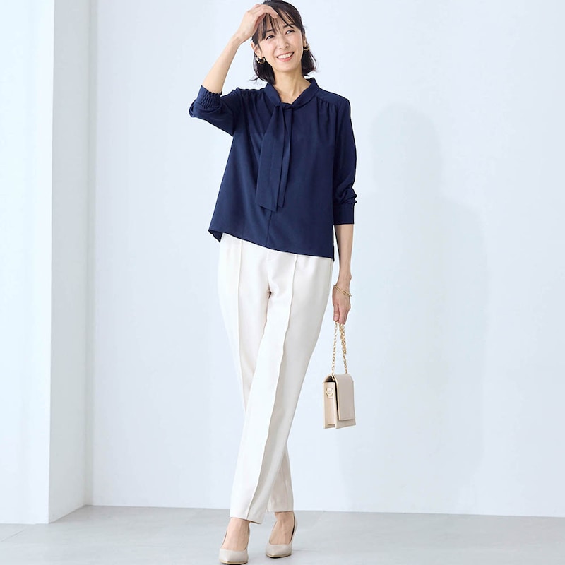 モデル身長169cm／M　ネイビー着用