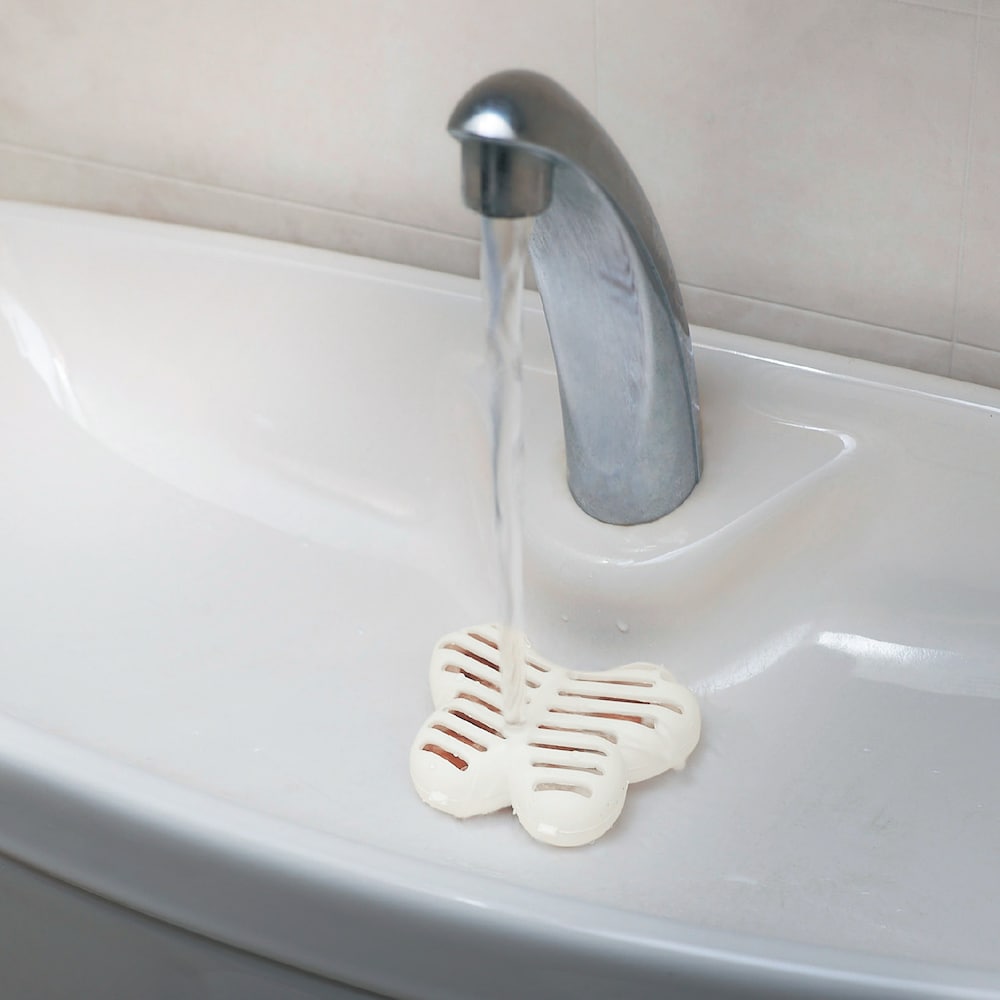 【ベルメゾン】バイオ トイレ汚れ防止排水口カバー 【防カビ効果・消臭効果】